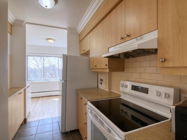 apartment at 6525 Côte Saint Luc Cote Saint Luc Montreal H4V 1G5