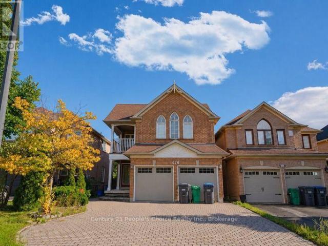 apartment at 670 MACBETH HEIGHTS, Mississauga, Ontario, L5W1E5