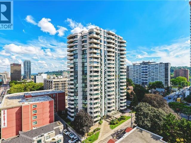 apartment at 67 CAROLINE Street S Unit# 15C