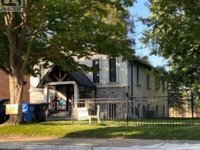apartment at 6 – 1525 KENMUIR AVENUE