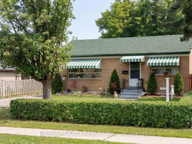 apartment at 7084 MINOTOLA AVENUE, Mississauga, Ontario, L4T2S8