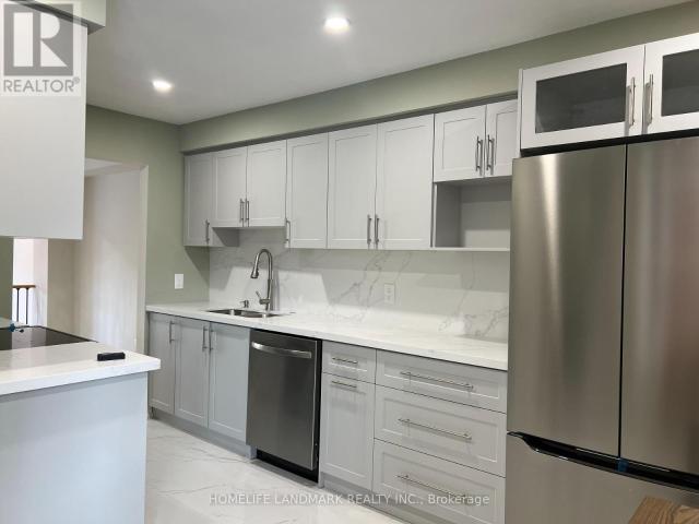 apartment at 70 LADY CHURCHILL COURT, Toronto, Ontario, M1V2J6