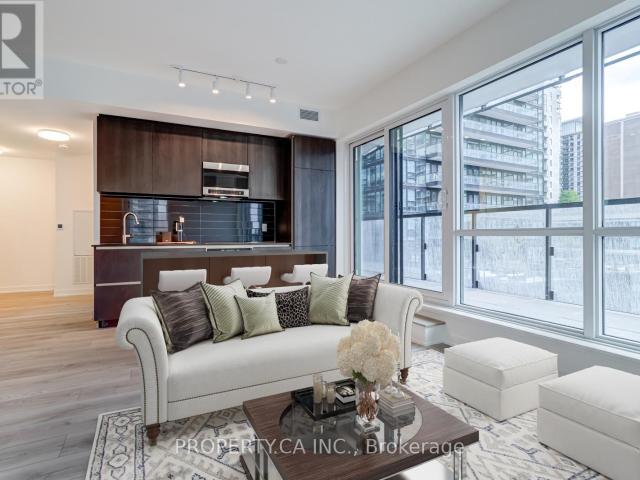 apartment at 714N 120 BROADWAY AVENUE, Toronto, Ontario, M4P1V7