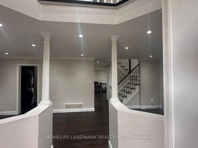 apartment at 7100 WALWORTH COURT, Mississauga, Ontario, L5N7L4