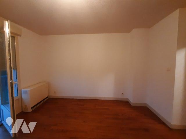 Apartment at 71 Chambilly, CHAMBILLY, 71110, France