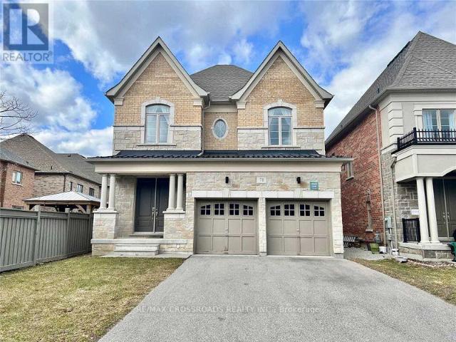 apartment at 71 HAMSTER CRESCENT, Aurora, Ontario, L4G3G7