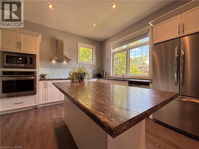 apartment at 71 WILSON Street E
