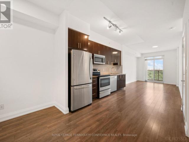 apartment at 727 7161 YONGE STREET, Markham, Ontario, L3T0C8