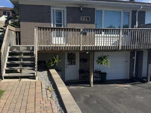 apartment at 728 SUNNYPOINT DRIVE