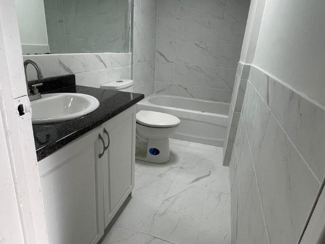 apartment at 7292 REDFOX ROAD, Mississauga, Ontario, L4T2L8