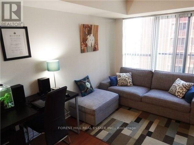 apartment at 720 35 SARANAC BOULEVARD, Toronto, Ontario, M6A2G5