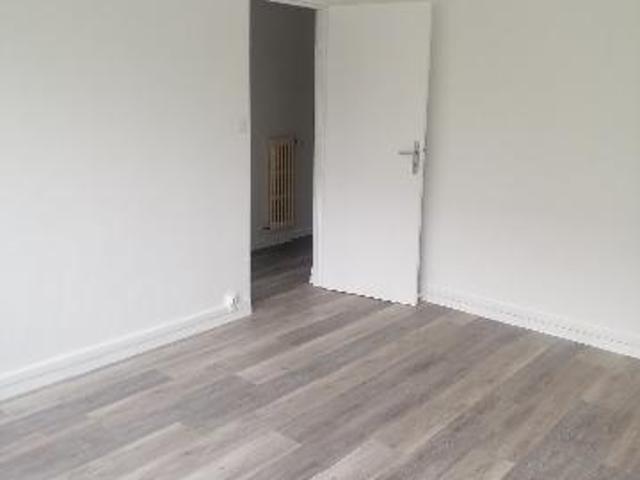 Apartment at 72 Allonnes, ALLONNES, 72700, France