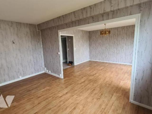 Apartment at 72 Mans, LE MANS, 72000, France