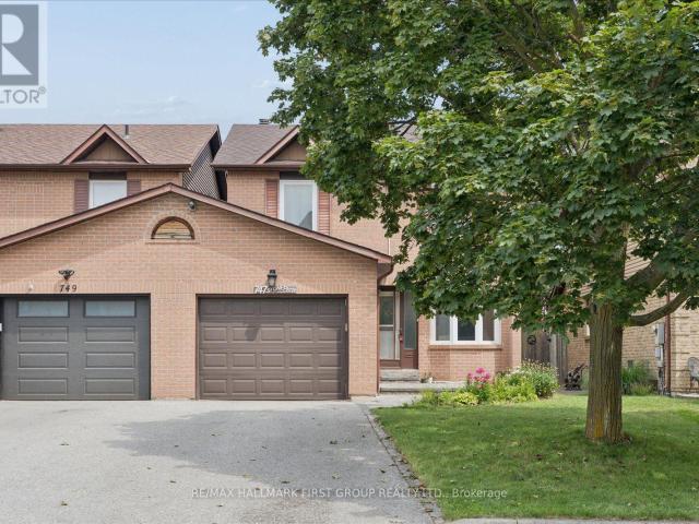 apartment at 747 STONEPATH CIRCLE, Pickering, Ontario, L1V3S9