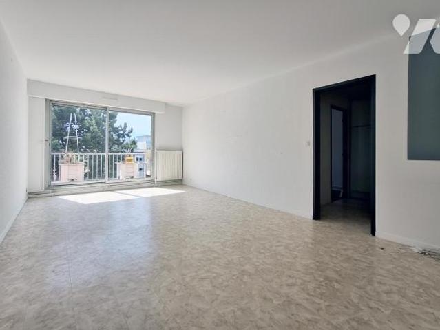 Apartment at 76 Havre, LE HAVRE, 76620, France