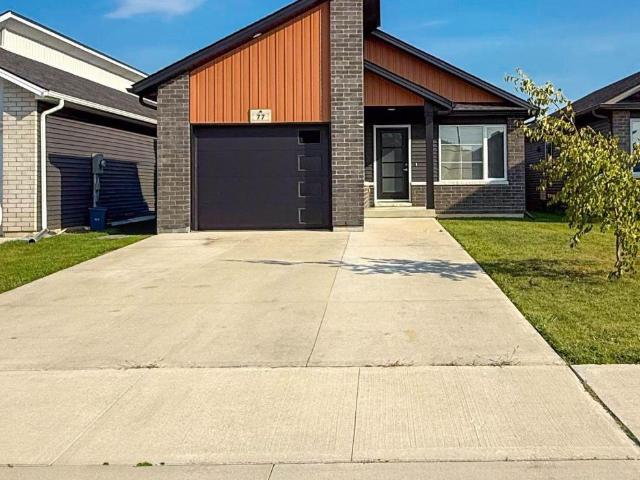 apartment at 77 MOONSTONE CRESCENT, Chatham Kent, Ontario, L7M0S1