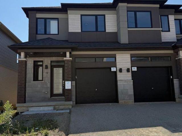 apartment at 79 – 660 COLBORNE STREET W