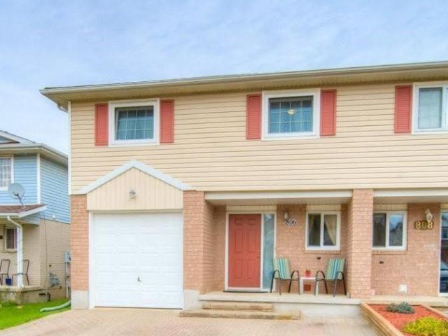 apartment at 806 FAIRWAY CRESCENT, Kitchener, Ontario, N2A4B5