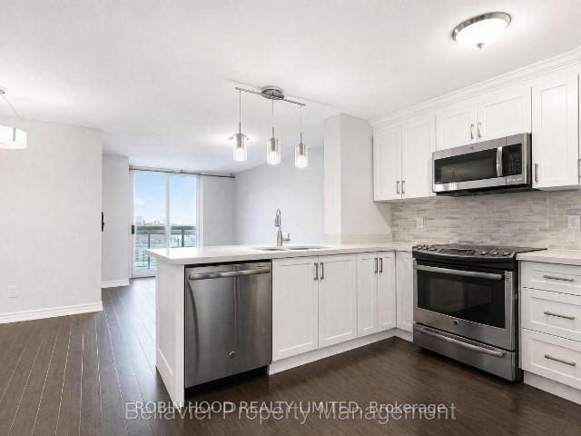 apartment at 807 – 323 RICHMOND STREET