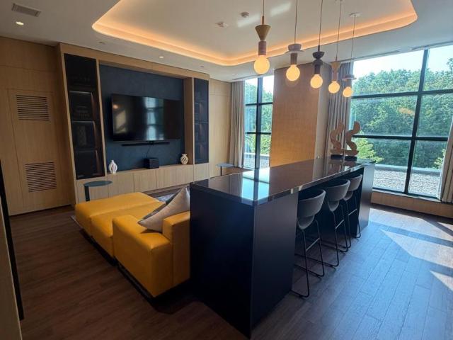 apartment at 809 740 WHITLOCK AVENUE, Milton, Ontario, L9E2B4