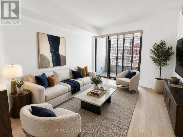 apartment at 802 12 BONNYCASTLE STREET, Toronto, Ontario, M5A0C9