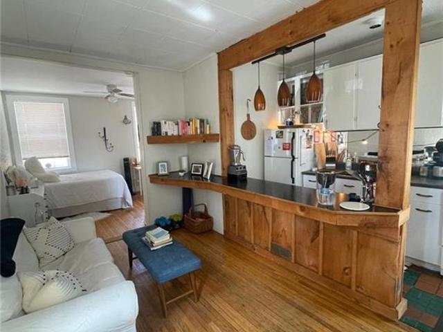 apartment at 80 E BYRON Avenue E Unit# 2
