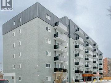 London, Ontario - Lift, Parking