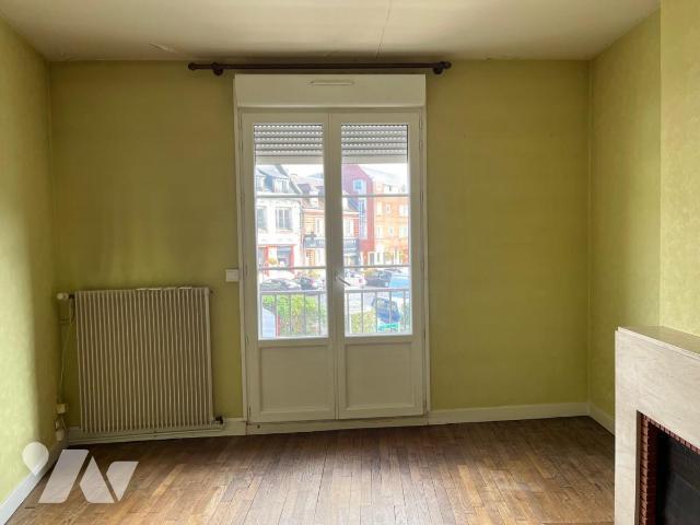 Apartment at 80 Nesle, NESLE, 80190, France
