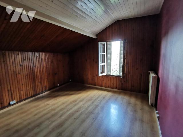 Apartment at 80 Roye, ROYE, 80700, France