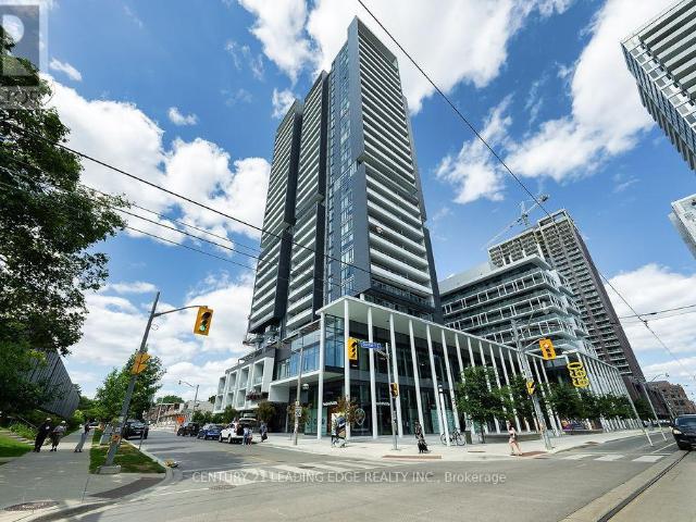apartment at 812W – 225 SUMACH STREET