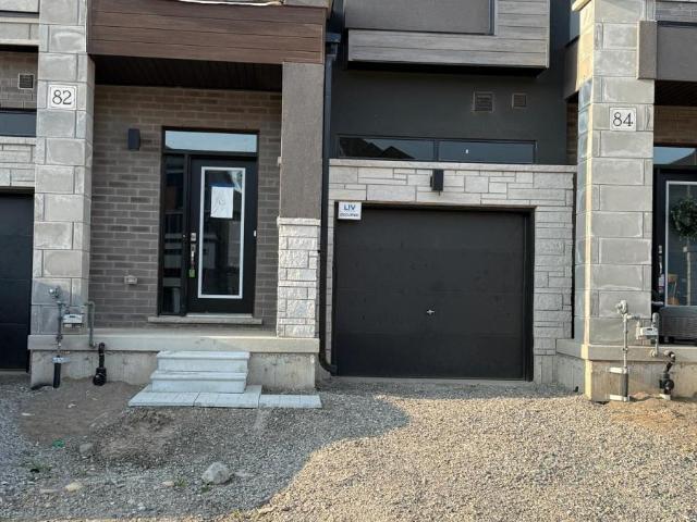 apartment at 82 MCKERNAN AVENUE, Brantford, Ontario, N3V0C1