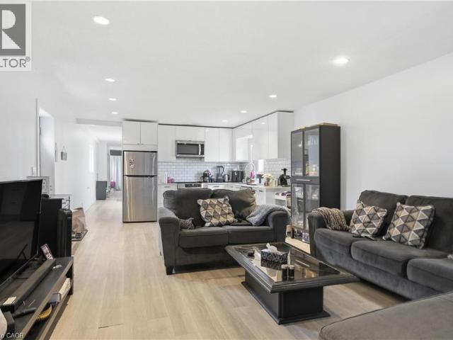 apartment at 82 QUEEN Street N Unit# 1