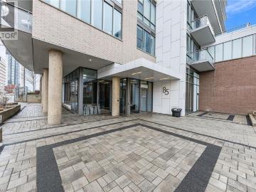Kitchener, Ontario - Balcony, Security