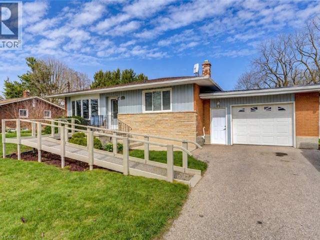 apartment at 8 MARSHALL Avenue, Roseville, Ontario, N0B1E0