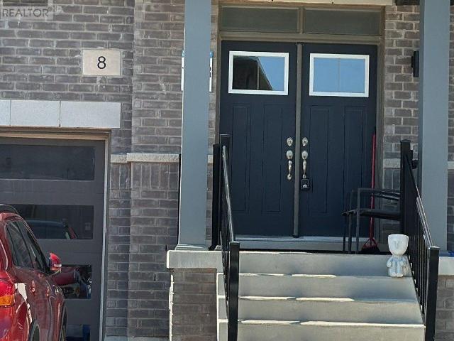apartment at 8 SPINLAND STREET, Caledon, Ontario, L7C4K4