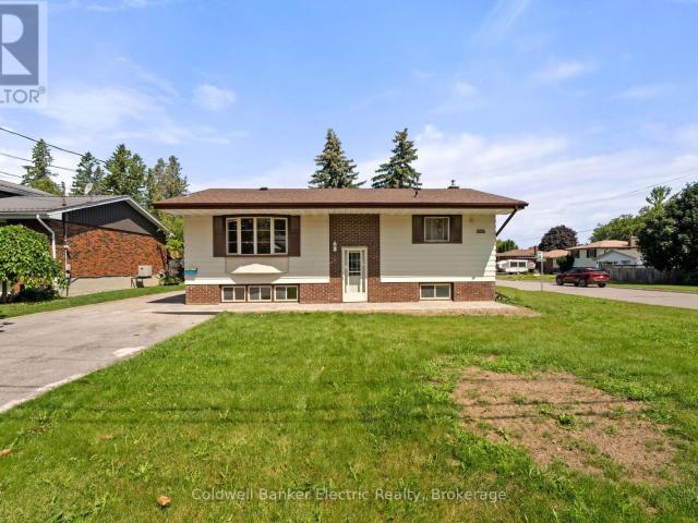 apartment at 8B POTTINGER STREET, Kawartha Lakes, Ontario, K9V3X3