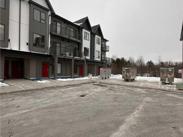 apartment at 905 2635 WILLIAM JACKSON DRIVE, Pickering, Ontario, L0H1A0