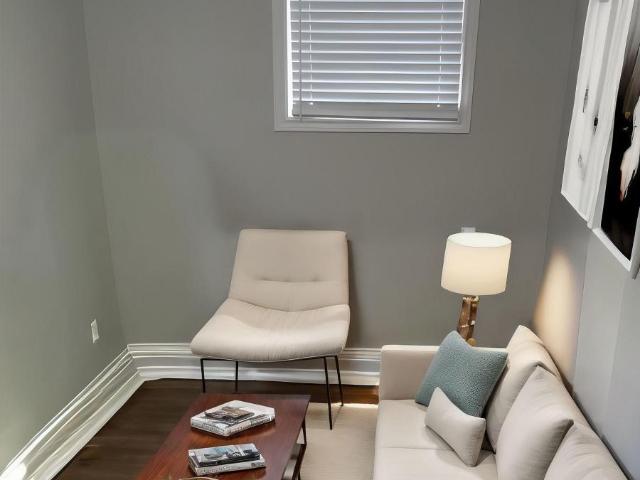 apartment at 906 – 55 DUKE STREET W
