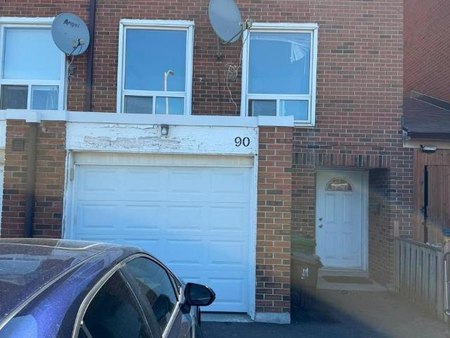 apartment at 90 – 6429 FINCH AVENUE W