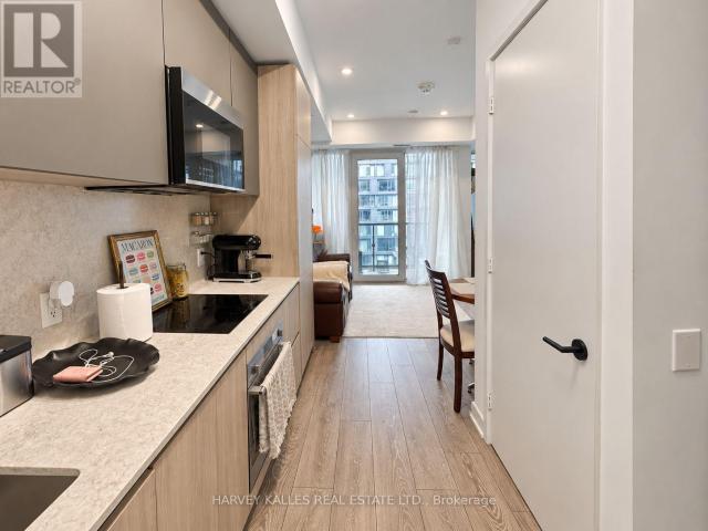 apartment at 915 108 PETER STREET, Toronto, Ontario, M5V2G7