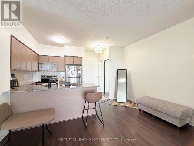 apartment at 915 – 525 WILSON AVENUE