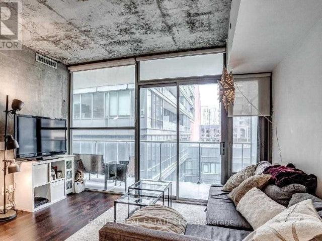 apartment at 910 – 25 OXLEY STREET