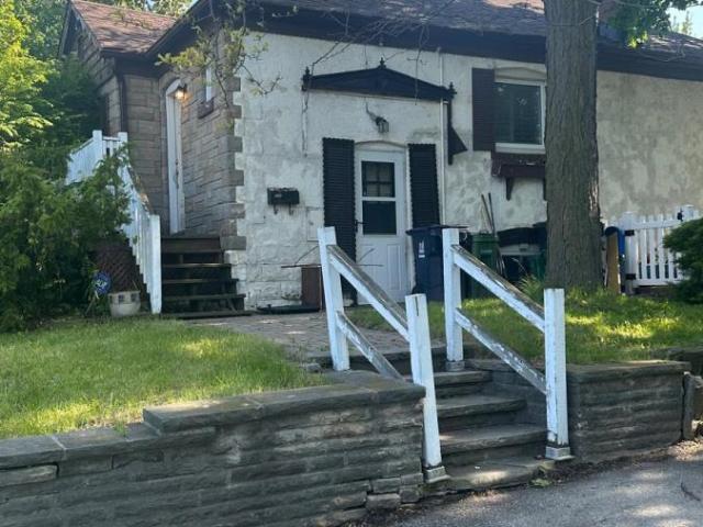apartment at 930 SCARLETT ROAD, Toronto, Ontario, M9P2V5