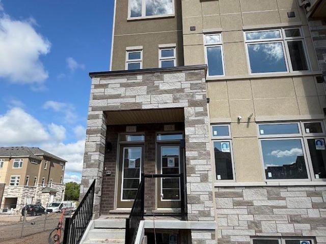apartment at 933 NORTH WATERDOWN DRIVE, Hamilton, Ontario, L8B2B1