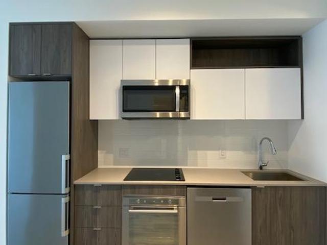 apartment at 947 SW 121 LOWER SHERBOURNE STREET, Toronto, Ontario, M5A0W8