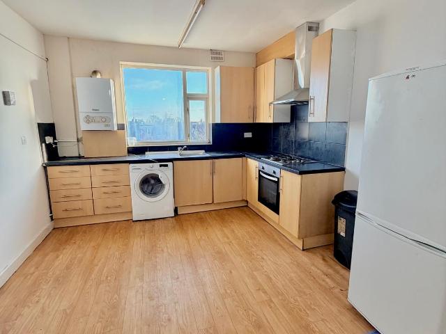 apartment at 942 Eastern Avenue, England
