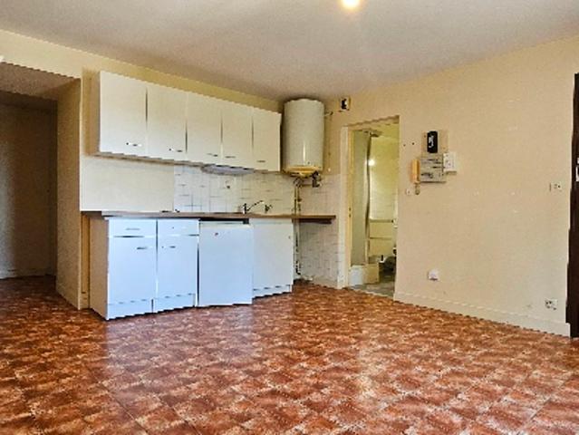 Apartment at 95 Roche Guyon, LA ROCHE GUYON, 95780, France