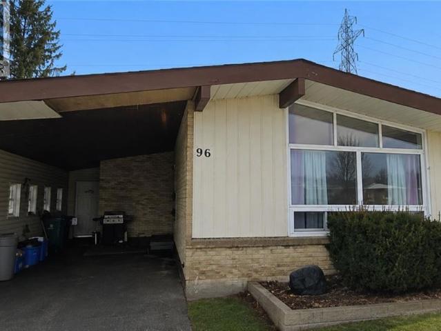 apartment at 96 GENEVA Crescent Unit# B