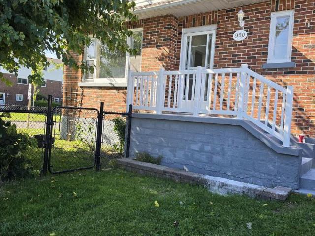 apartment at 980 GLEN STREET, Oshawa, Ontario, L1J3V1