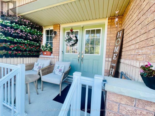 apartment at 98 NIAGARA TRAIL